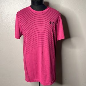 Under Armour seamless tee size L